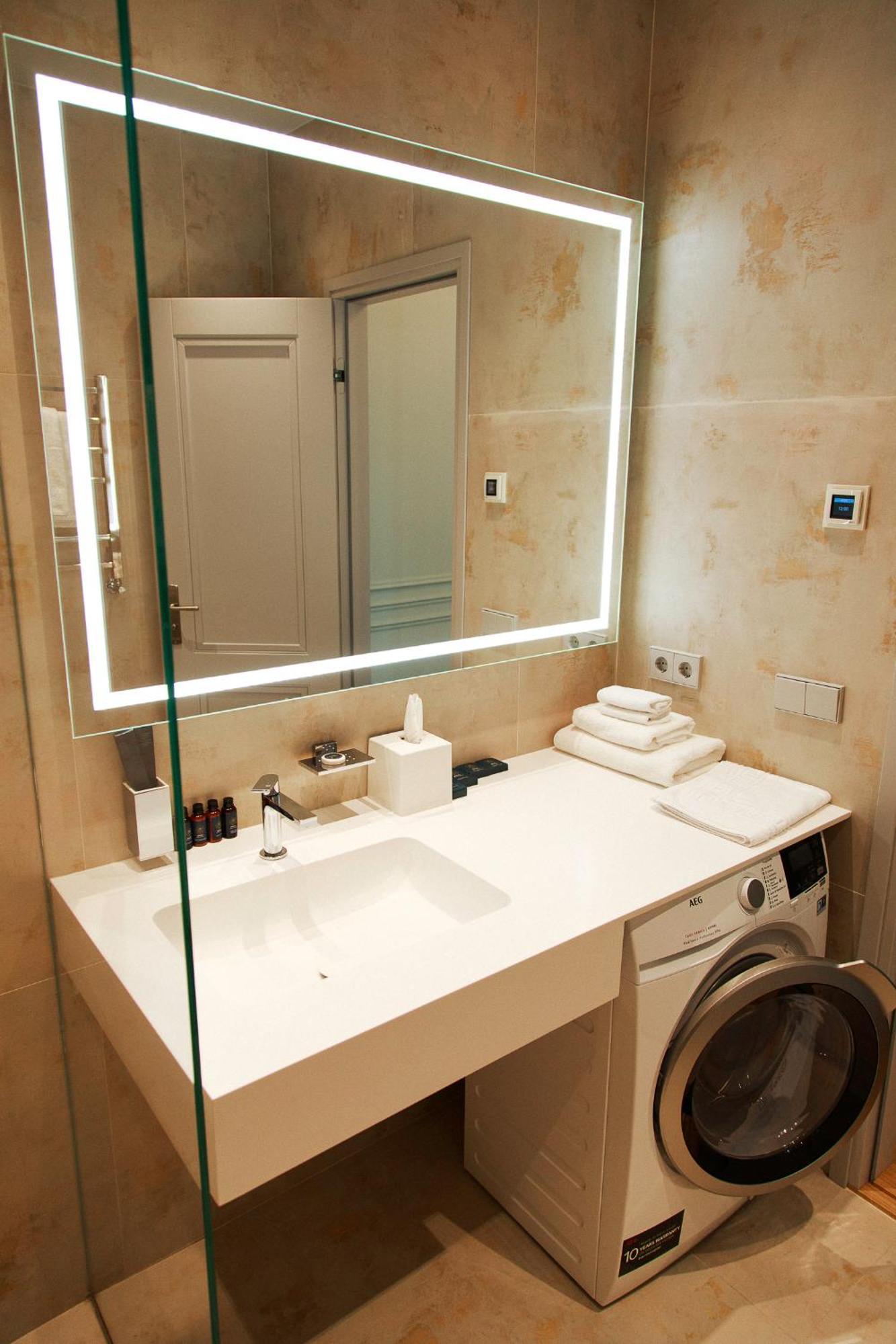 Roze Center Apartments Liepāja Extérieur photo