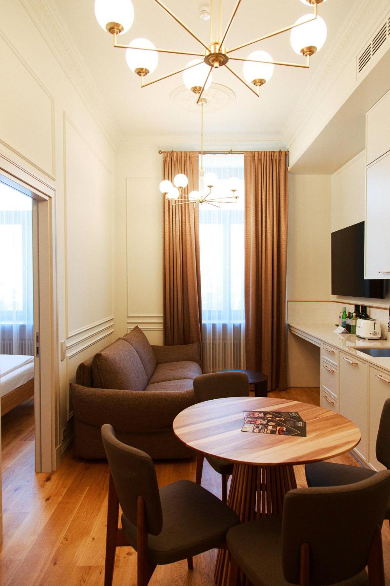 Roze Center Apartments Liepāja Extérieur photo